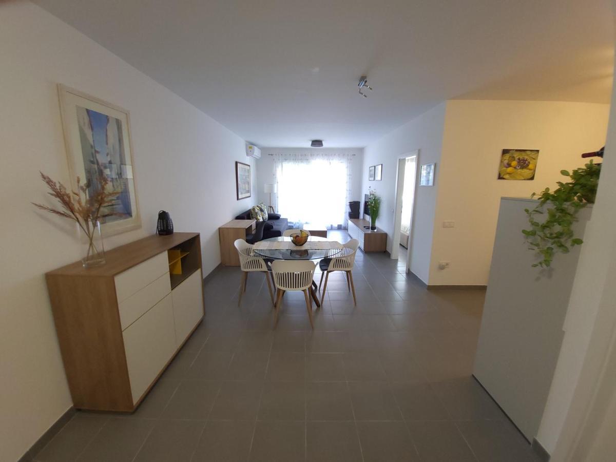 Apartment Kiara Premantura Bagian luar foto